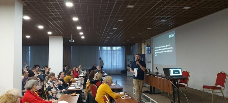 Sobotné popoludnie na Konferencii Učíme pre život 2022 patrilo boju s dezinformáciami