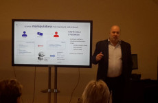 Jaroslav Oster na KMU v Košiciach: Manipulatívne techniky na sociálnych sieťach